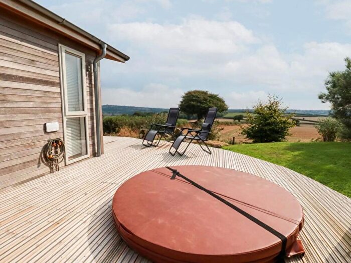 2 Bedroom Lodge For Sale In Horizon View, Southern Halt, Dobwalls, Liskeard, Cornwall, PL14