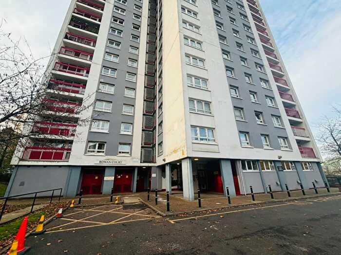 1 Bedroom Flat To Rent In Rowan Court, Paisley, Renfrewshire, PA2