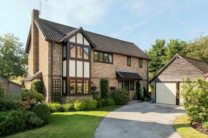 4 Bedroom House For Sale In St. Michaels Close, Fringford, Bicester, OX27