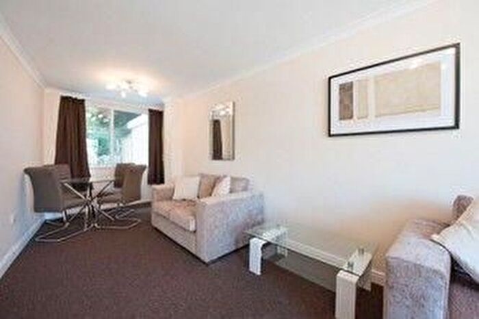 4 Bedroom Detached House To Rent In Rookwood Close, Grays, Essex, RM17