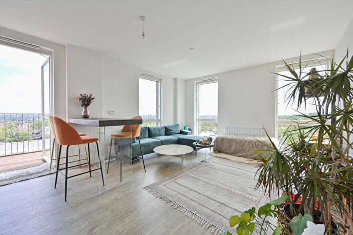 2 Bedroom Flat For Sale In Gayton Road, Harrow On The Hill, Harrow, HA1