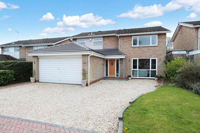 4 Bedroom Detached House For Sale In Dorridge Road, Dorridge, B93