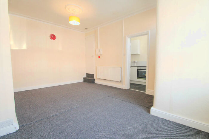 2 Bedroom Terraced House To Rent In St Hildas Mount, East End Park, Leeds, LS9
