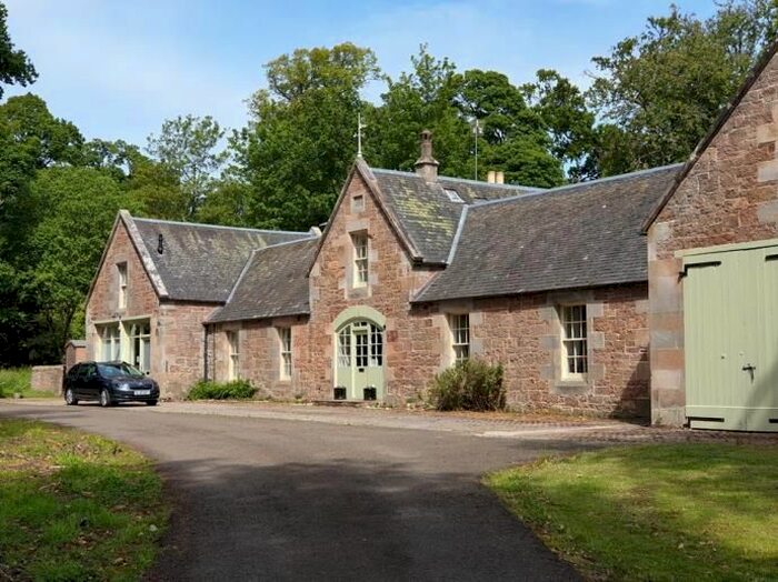 3 Bedroom Semi-detached House To Rent In Leuchie Stables, North Berwick, EH39