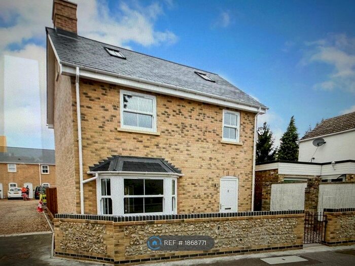 5 Bedroom Detached House To Rent In Paddock Street, Soham, Ely, CB7