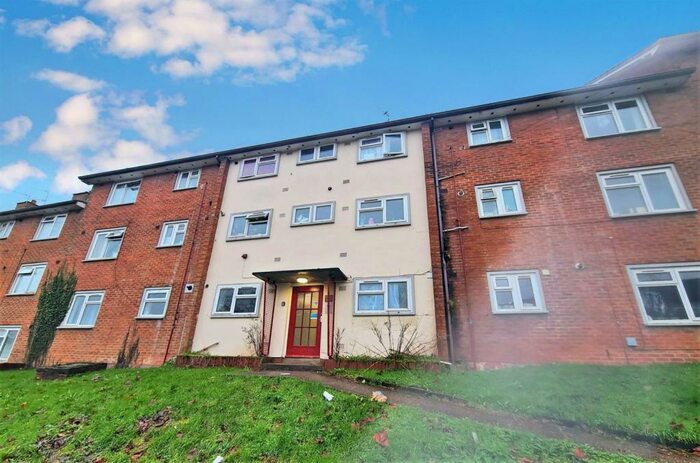 2 Bedroom Ground Flat To Rent In King Arthurs Road, Exeter, EX4