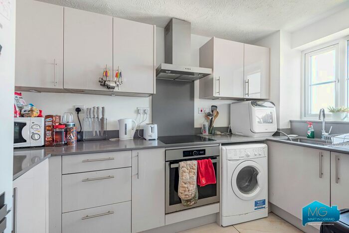 1 Bedroom Flat To Rent In Brendon Grove, East Finchley, London, N2