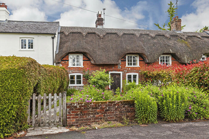 3 Bedroom Cottage To Rent In Easton, Winchester, SO21