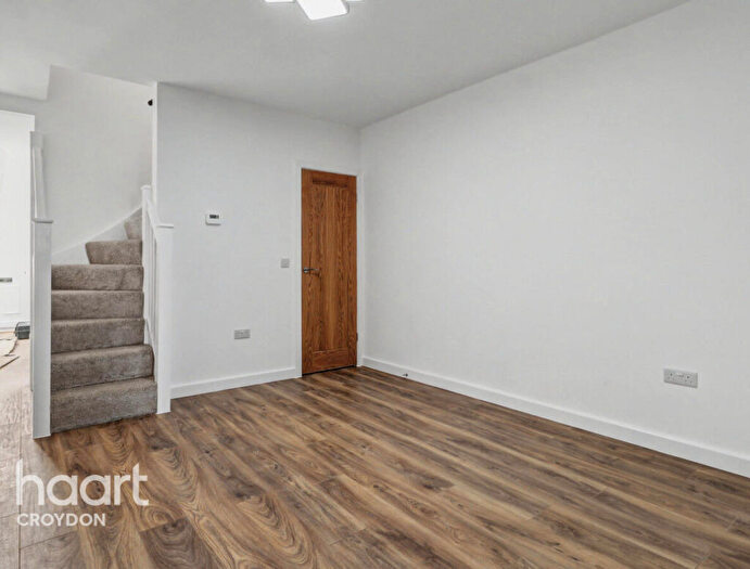 3 Bedroom End Of Terrace House To Rent In Bishops Road, Croydon, CR0
