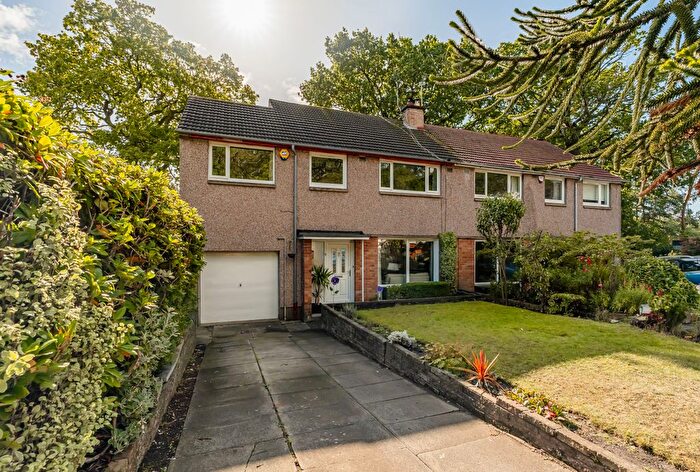 5 Bedroom Villa For Sale In Barnton Park Place, Edinburgh, EH4