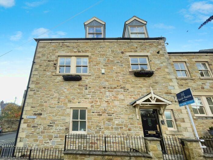 4 Bedroom End Of Terrace House To Rent In Messenger Mews, Shotley Bridge, Consett, Durham, DH8