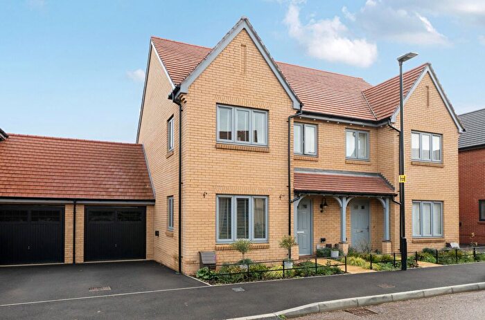 3 Bedroom Semi Detached House For Sale In Game Keepers Quarter, North Stoneham, Stoneham, Hampshire, SO50