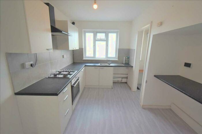 3 Bedroom Apartment To Rent In Chastilian Road, Dartford, DA1