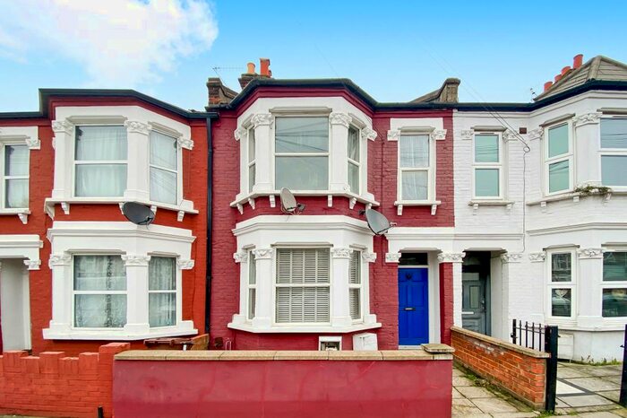 1 Bedroom Flat To Rent In Kellino Street, London, SW17