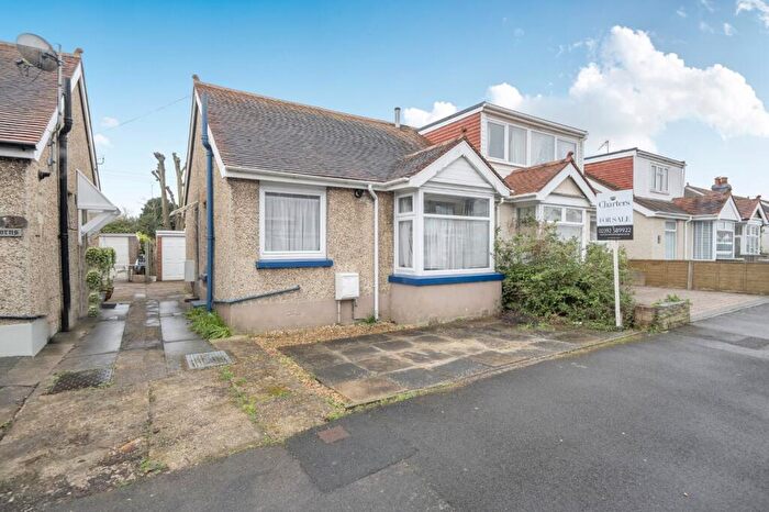 2 Bedroom Bungalow For Sale In Southcroft Road, Gosport, Hampshire, PO12