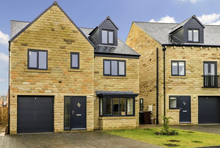 6 Bedroom Detached House For Sale In Horbury View, Ossett, WF5