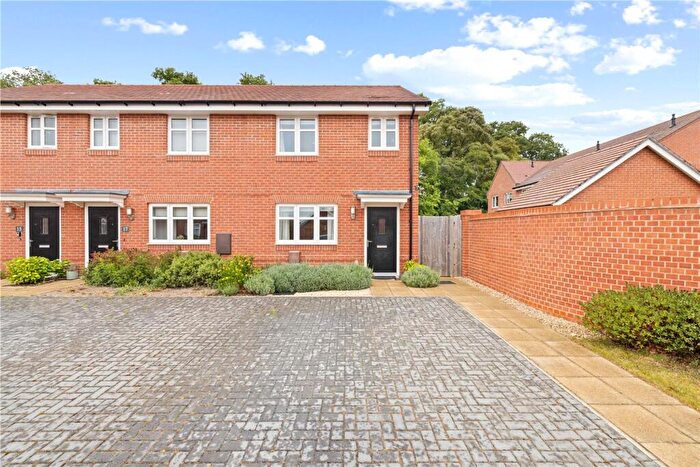 2 Bedroom End Of Terrace House For Sale In Beehive Lane, West Broyle, PO19