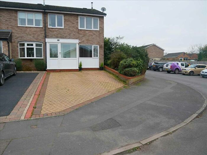 3 Bedroom Terraced House For Sale In Colemeadow Road, Coleshill, B46