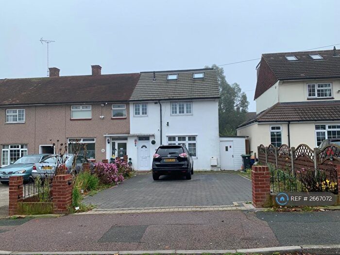3 Bedroom End Of Terrace House To Rent In The Broadway, Loughton, IG10