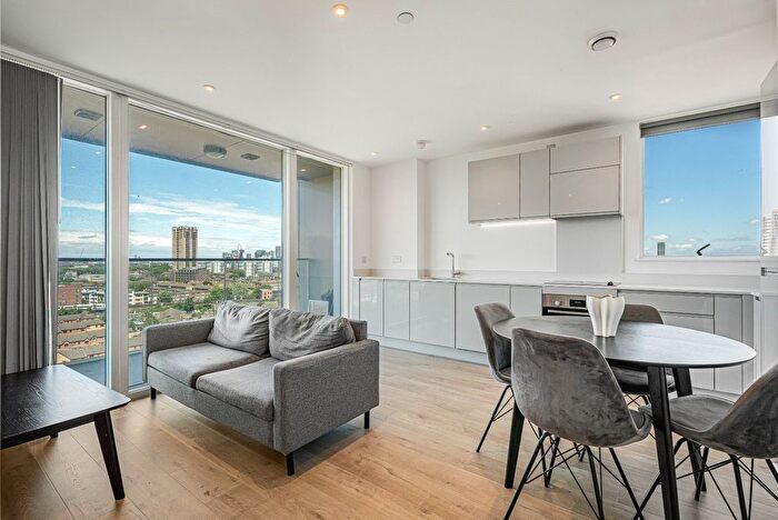 2 Bedroom Flat For Sale In Corsican Square, Bromley-By-Bow, E3