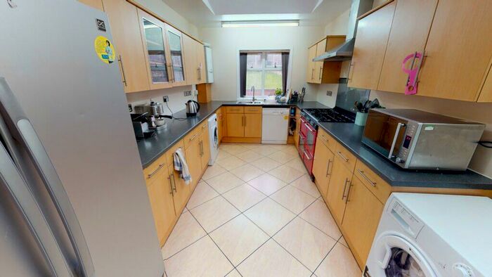 7 Bedroom House To Rent In Bristol Road, Edgbaston, B5