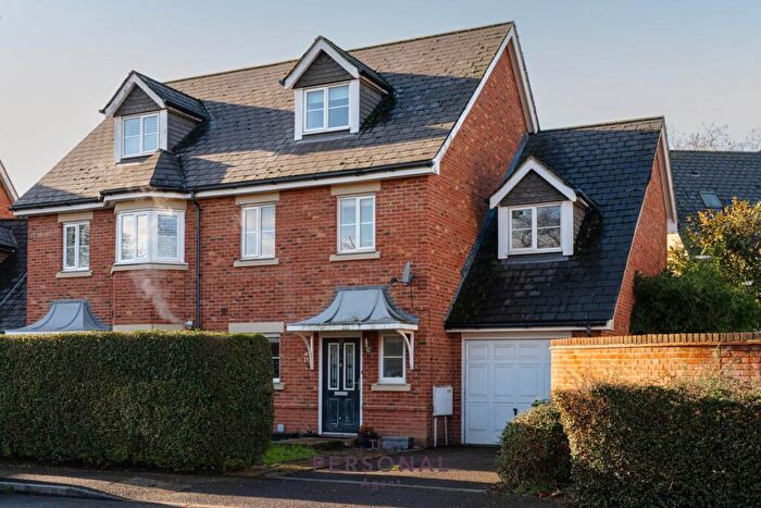 4 Bedroom Semi Detached House To Rent In Horton Crescent, Epsom, KT19