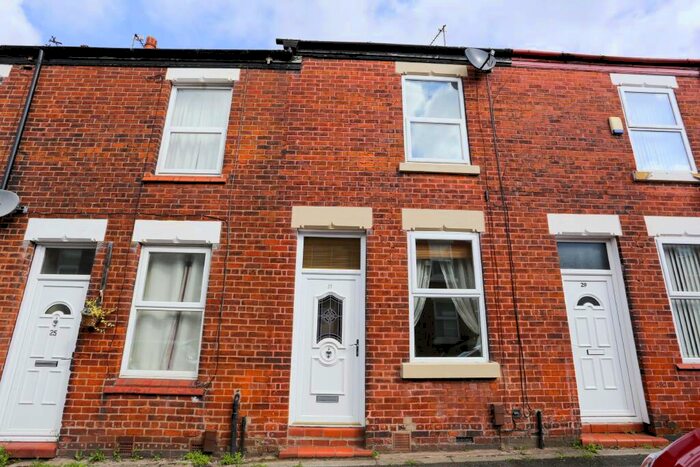 2 Bedroom Terraced House To Rent In Victoria Road, Stockport, Cheshire, SK1
