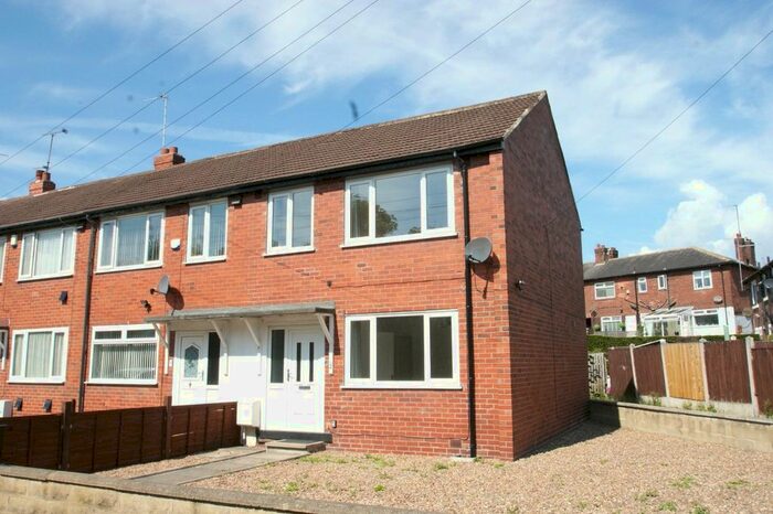 3 Bedroom Semi-Detached House To Rent In Westbury Grove, Leeds, West Yorkshire, LS10
