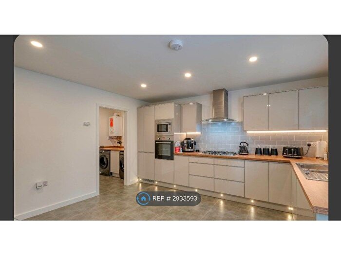 4 Bedroom Detached House To Rent In Priory Road, Solihull, B90