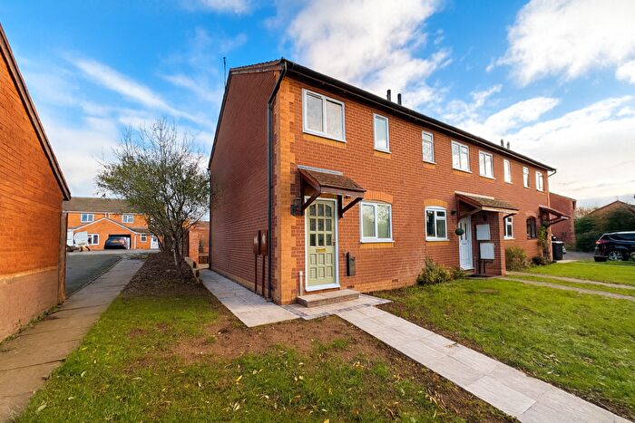 2 Bedroom End Terrace House For Sale In St. Philips Drive, Evesham, WR11