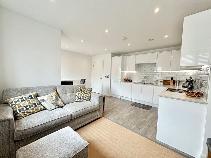 1 Bedroom Flat To Rent In Westbrook Gardens, Margate, CT9