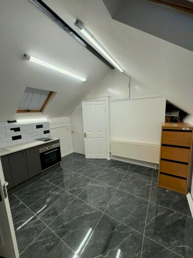 Studio To Rent In Montpelier Gardens, Romford, RM6