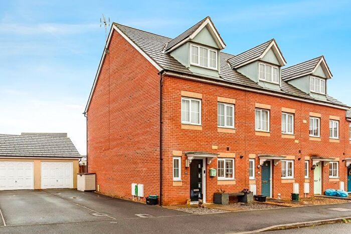 3 Bedroom End Of Terrace House For Sale In Parc Y Garreg, Kidwelly, Carmarthenshire, SA17