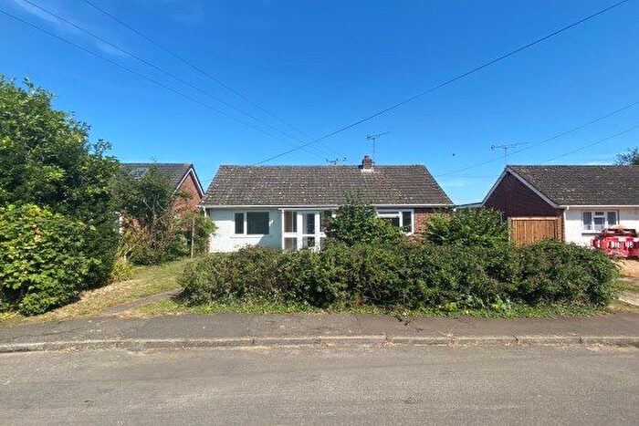 3 Bedroom Bungalow To Rent In Shirley Close, Norwich, NR12