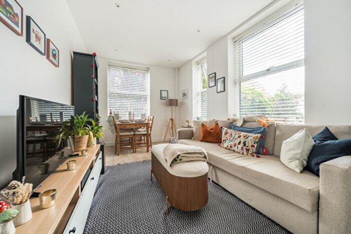1 Bedroom Apartment To Rent In Bury Fields Guildford, GU2