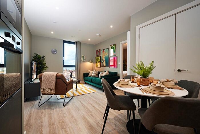 2 Bedroom Apartment To Rent In Boulevard Place, Hove, East Sussex, BN3