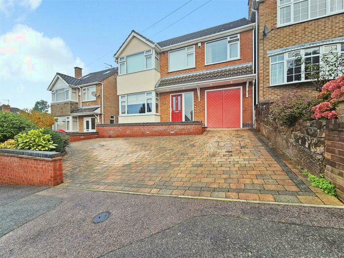 4 Bedroom Detached House For Sale In Homefield Avenue, Arnold, Nottingham, NG5