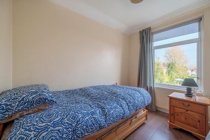 3 Bedroom End Of Terrace House For Sale In High Wycombe, Buckinghamshire, HP13
