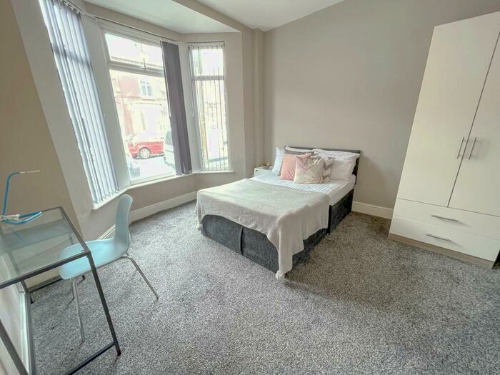 5 Bedroom Terraced House To Rent In Cranborne Road, L15
