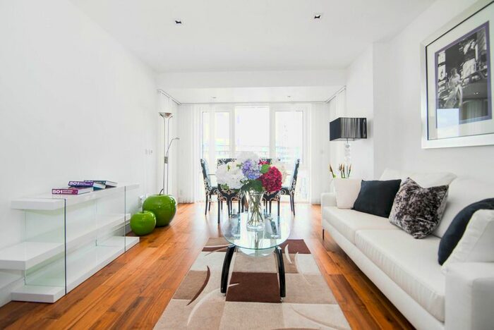 2 Bedroom Flat To Rent In Kew Bridge Road, Brentford, TW8