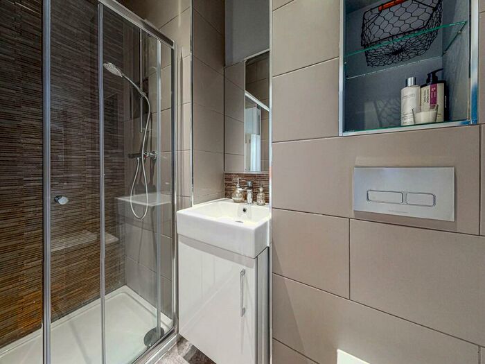 2 Bedroom Apartment To Rent In Apt, Q One Residence #, LS2
