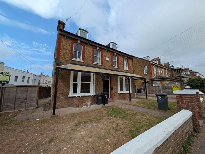 1 Bedroom Property To Rent In Victoria Park, Herne Bay, CT6