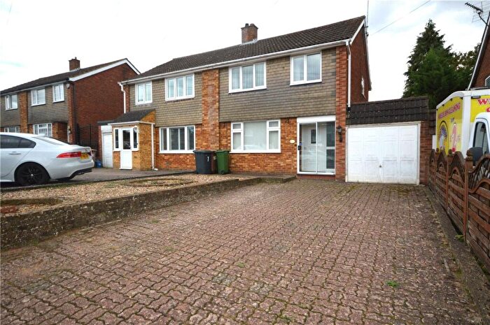 3 Bedroom Semi-Detached House For Sale In Weltmore Road, Luton, Bedfordshire, LU3