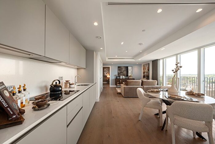 1 Bedroom Flat For Sale In Chiswick Green, Chiswick High Road, W4