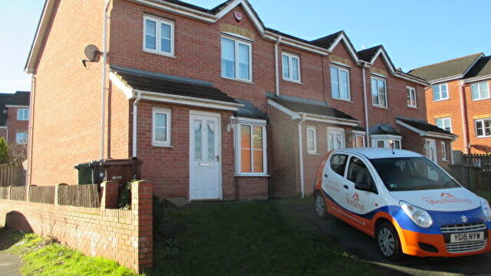 3 Bedroom End Of Terrace House To Rent In Raynville Gardens, Leeds, West Yorkshire, LS12