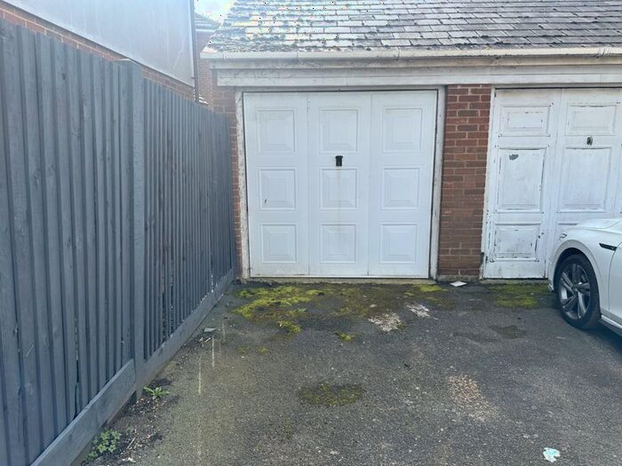 Garage / Parking To Rent In Adisham Green, Kemsley, Sittingbourne, ME10