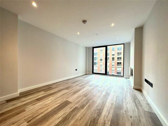 1 Bedroom Apartment To Rent In Apex Lofts, Warwick Street, Birmingham, West Midlands, B12