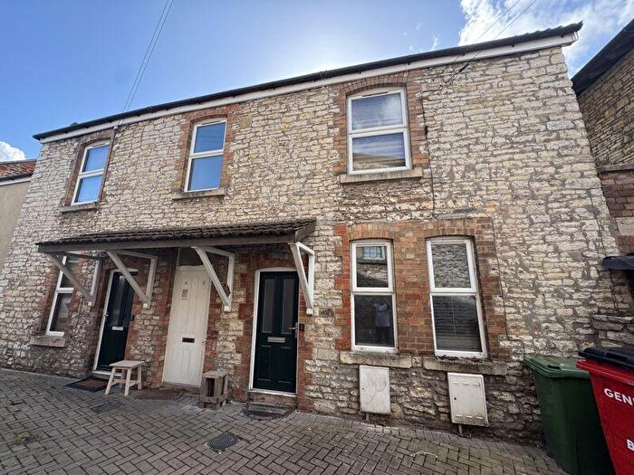 1 Bedroom Apartment To Rent In The Island, Midsomer Norton, BA3