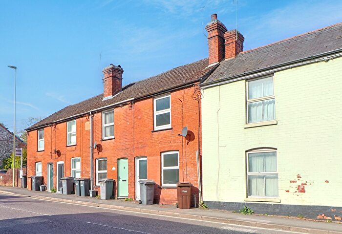2 Bedroom Terraced House For Sale In New Street, Andover, SP10