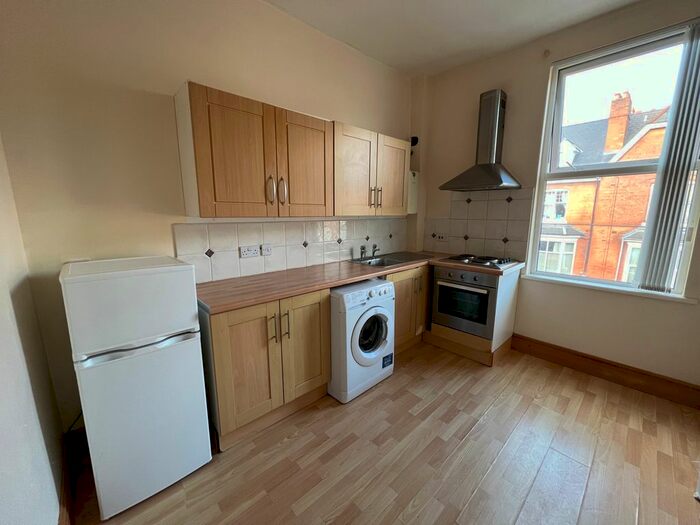 1 Bedroom Flat To Rent In Carlyle Road, Edgbaston, Birmingham B16